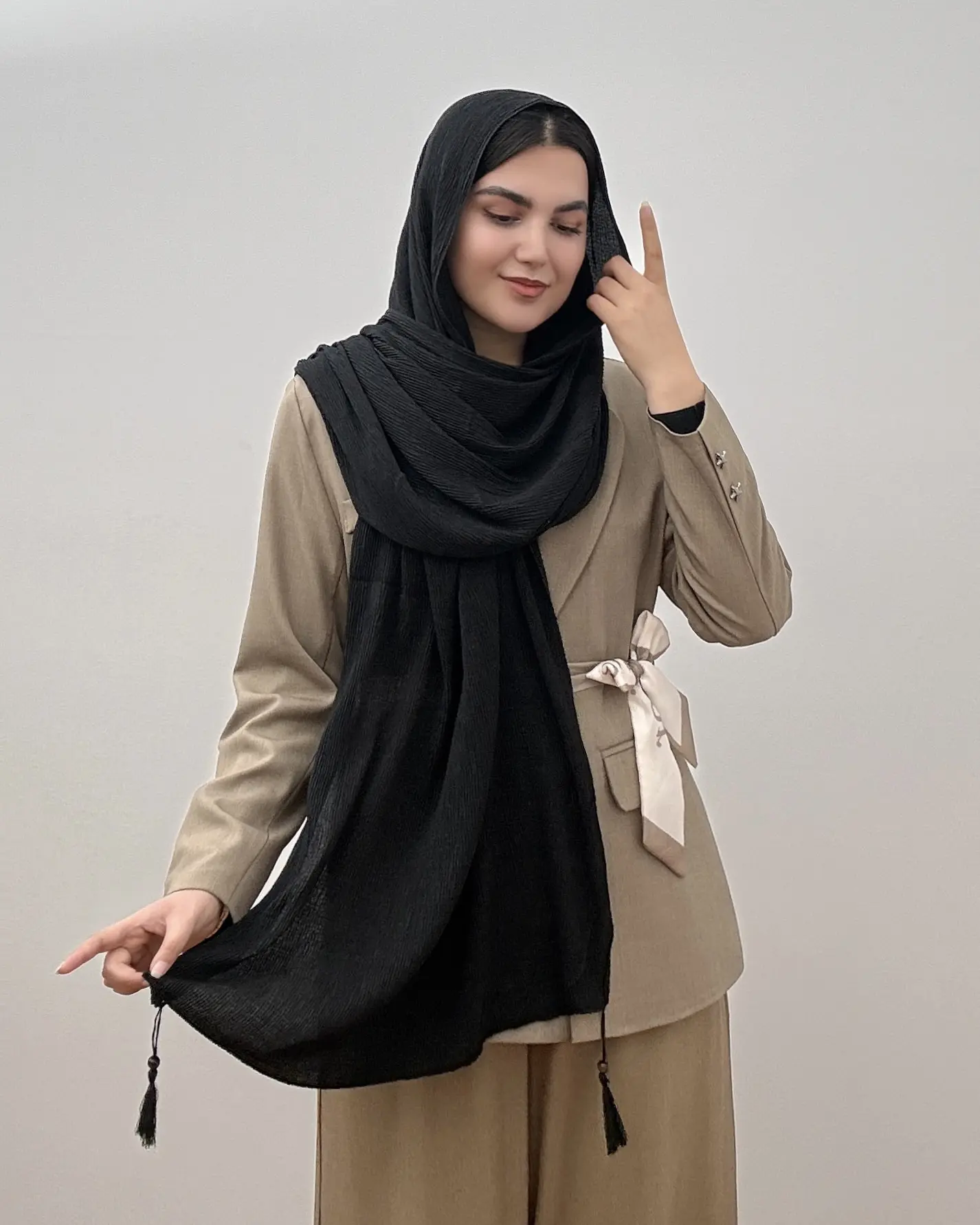 شال زنانه برشکا منگوله دار
